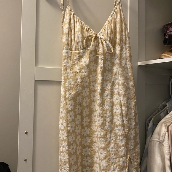 Sundae Muse Floral Dress - Picture 2 of 6